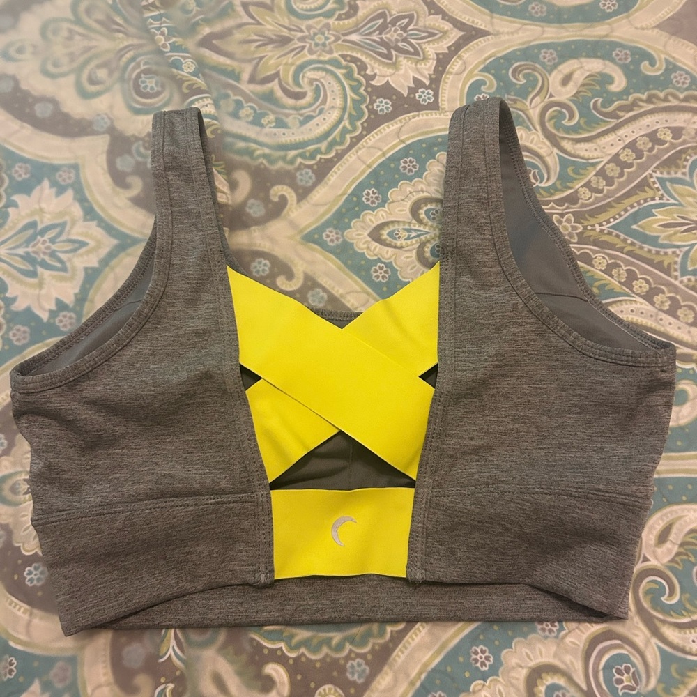 Zyia Gray and Yellow Sports Bra!
